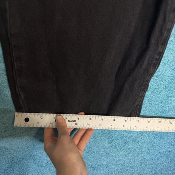 Levi's Women's High-Rise Cinch Baggy Carpenter Jeans Size 25 Fits 26x30 Black - Picture 9 of 16